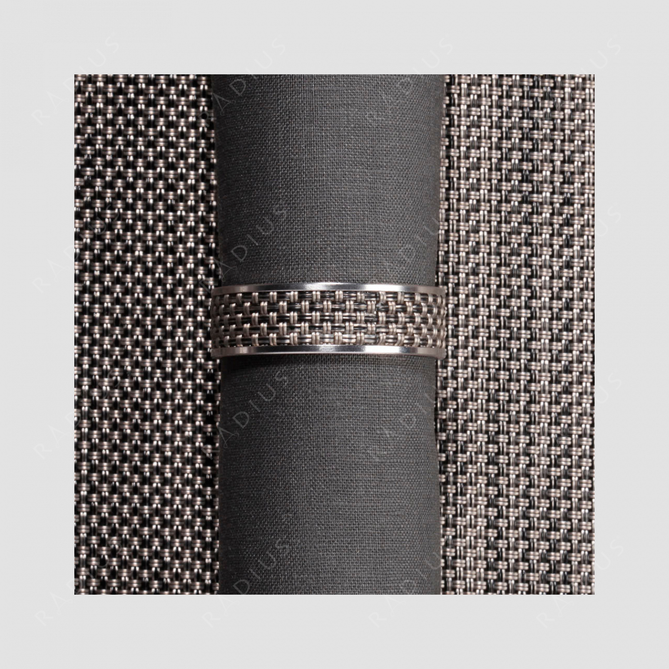 Кольцо для салфеток Light grey, серия Stainless steel, CHILEWICH, США