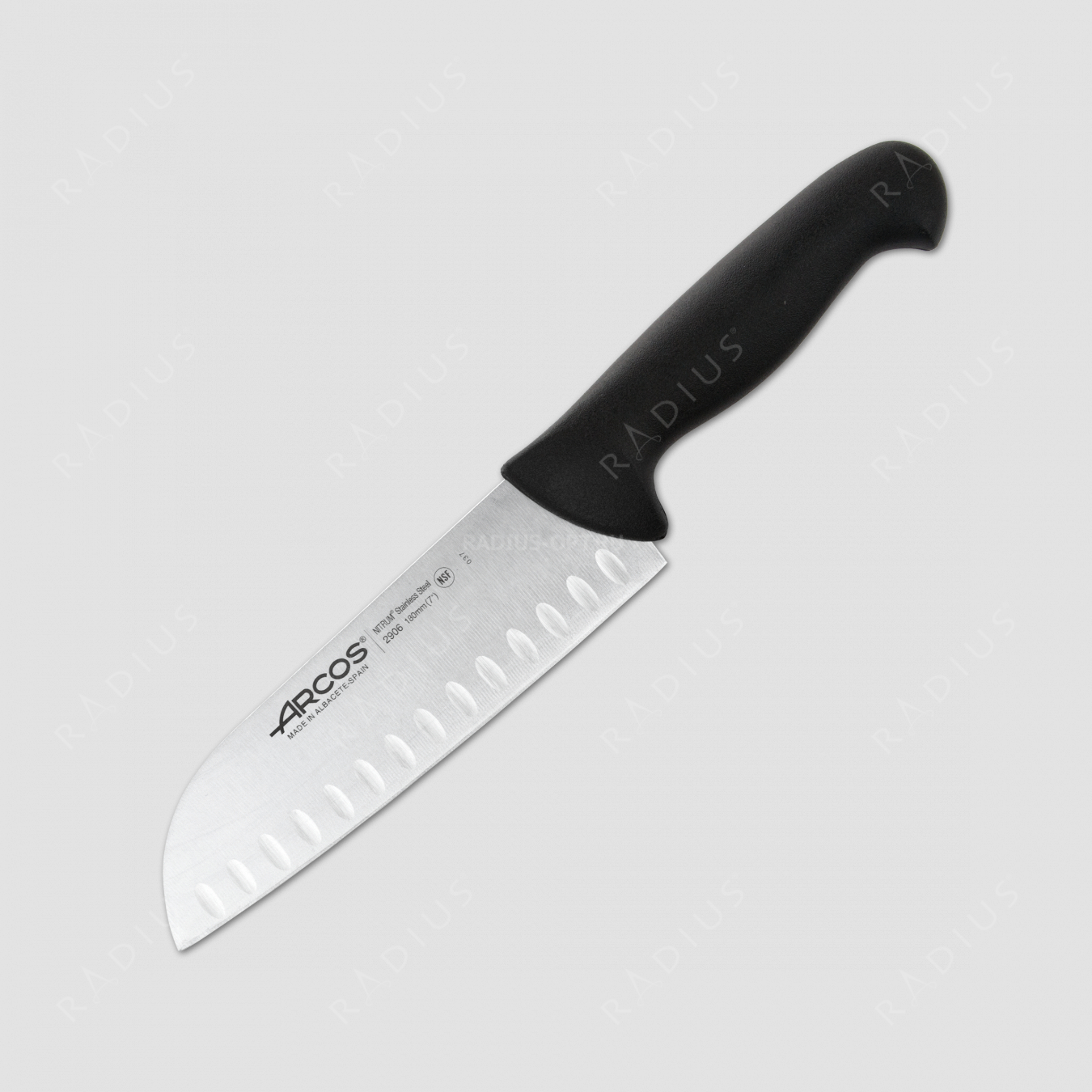 Нож кухонный сантоку 18 см, цвет рукояти черный, серия 2900, ARCOS, Испания