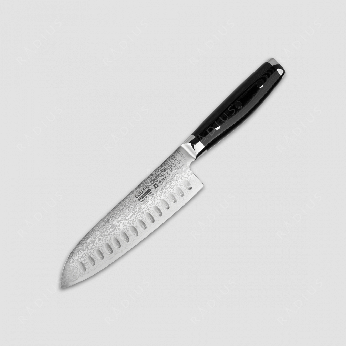 Нож кухонный Сантоку 16,5 см, с углублениями на лезвии, «Santoku», дамасская сталь, серия Gou, YAXELL, Япония